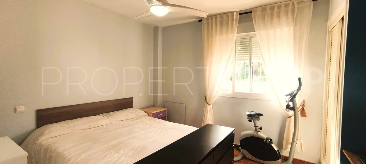Apartamento en venta en Las Lomas de Marbella con 2 dormitorios