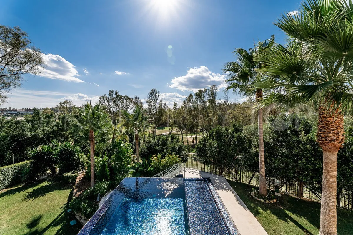 Nueva Andalucia 5 bedrooms villa for sale
