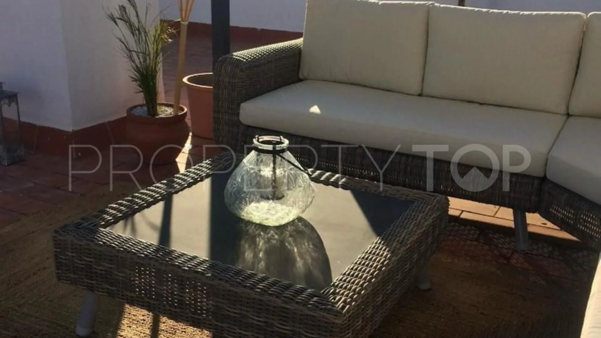 Penthouse with 2 bedrooms for sale in Estepona Hills