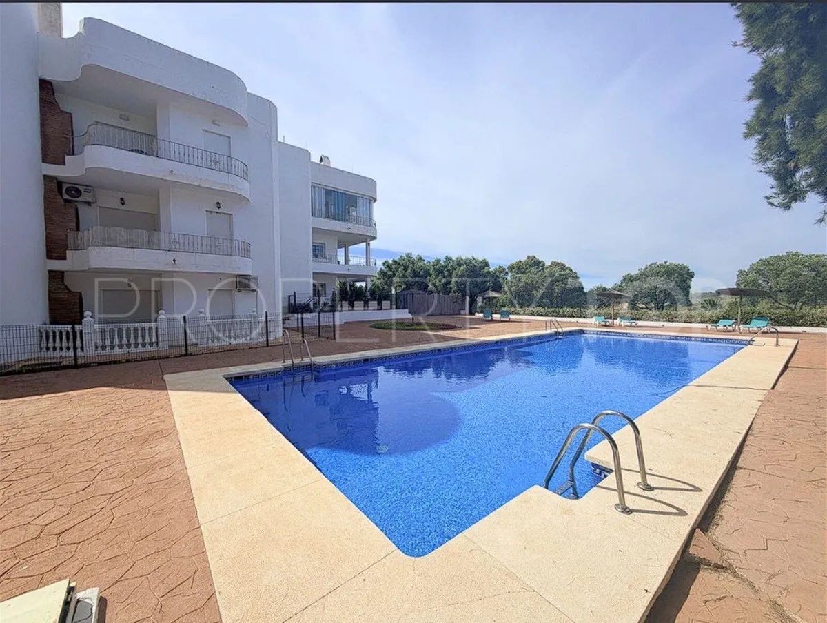 Penthouse with 2 bedrooms for sale in Estepona Hills