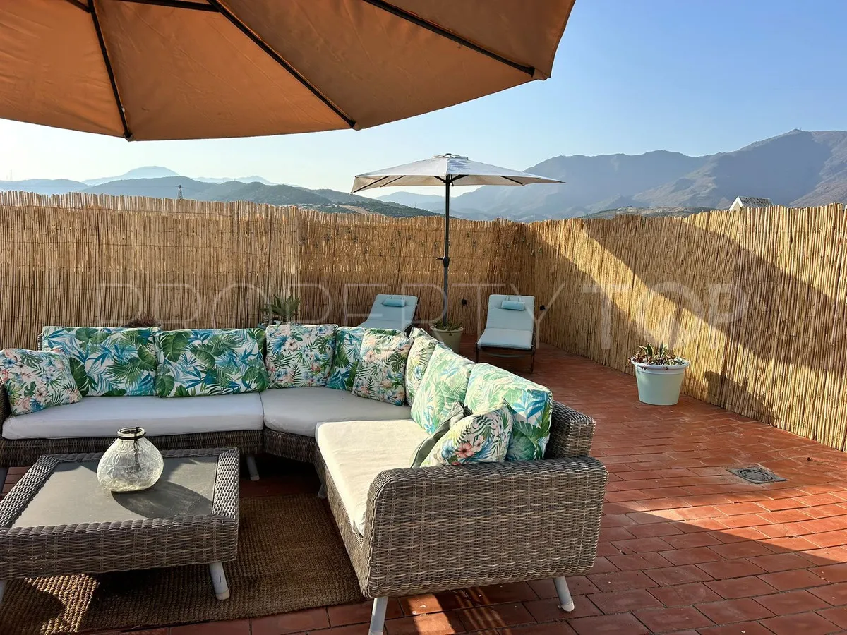Penthouse with 2 bedrooms for sale in Estepona Hills