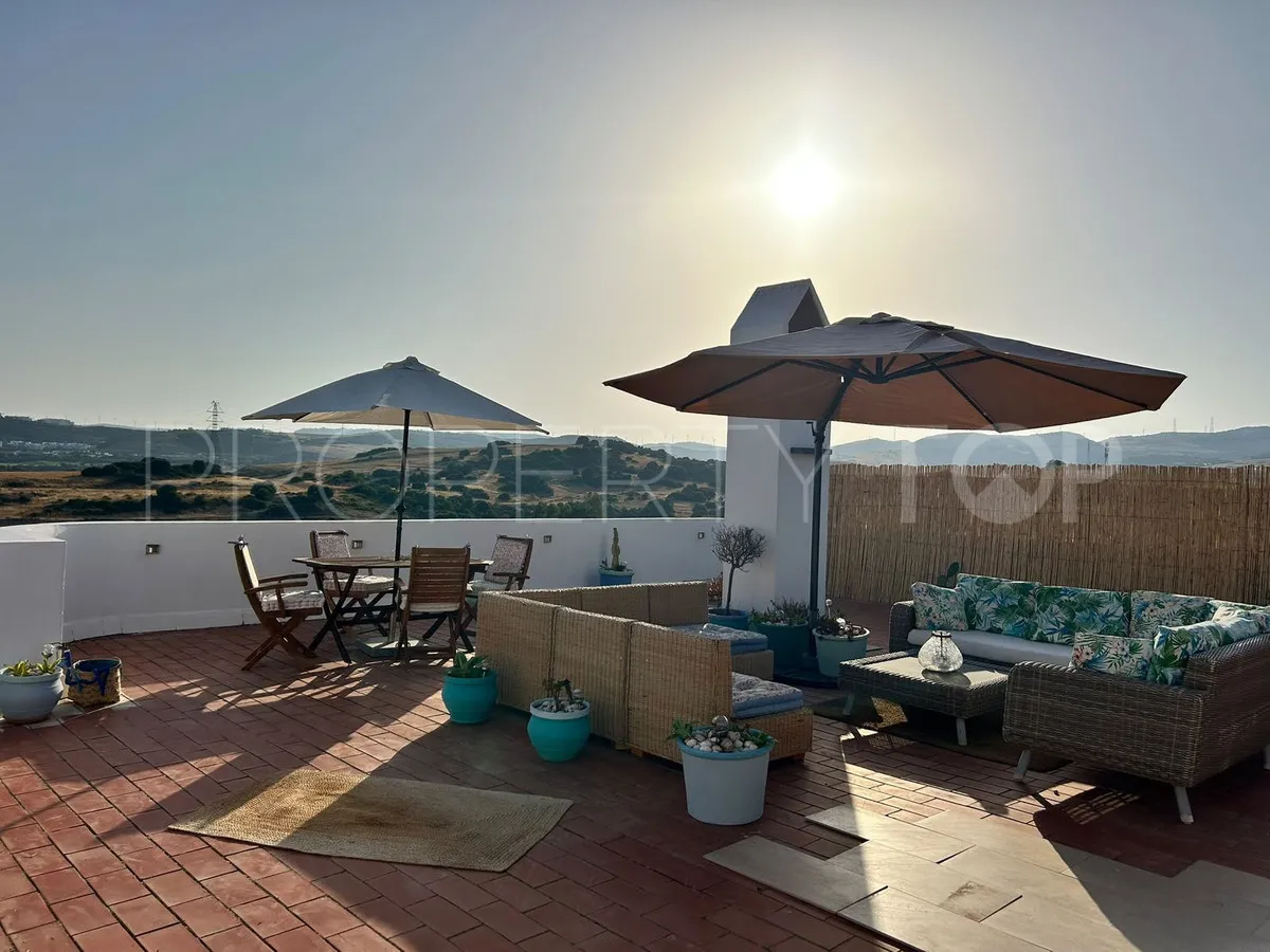 Penthouse with 2 bedrooms for sale in Estepona Hills