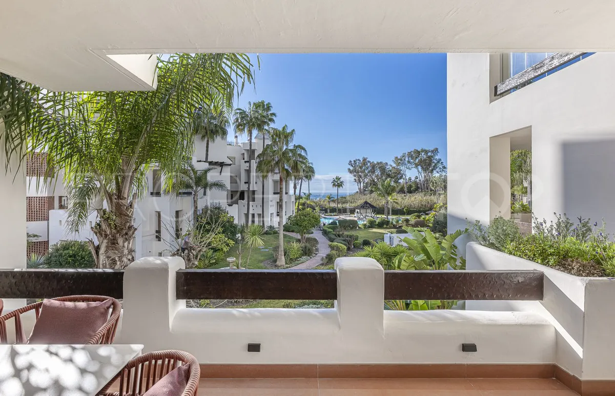 Apartamento de 3 dormitorios a la venta en Marbella Golden Mile