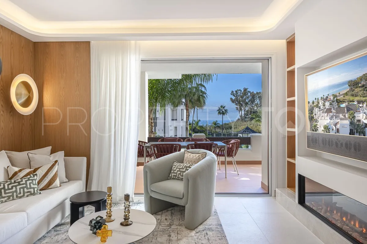 Apartamento de 3 dormitorios a la venta en Marbella Golden Mile