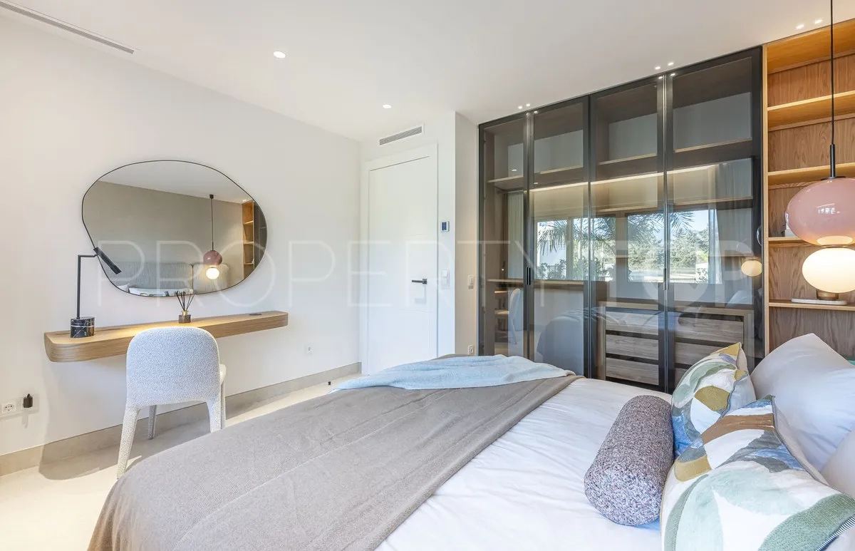 Apartamento de 3 dormitorios a la venta en Marbella Golden Mile