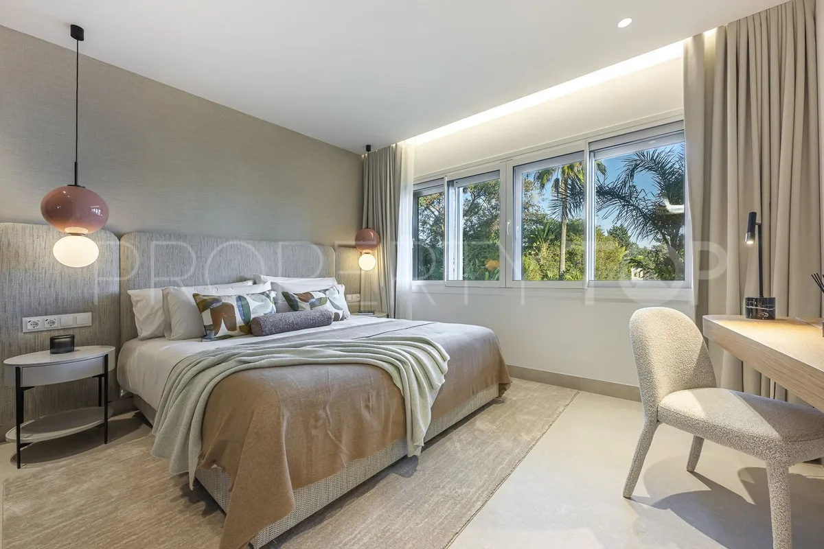 Apartamento de 3 dormitorios a la venta en Marbella Golden Mile