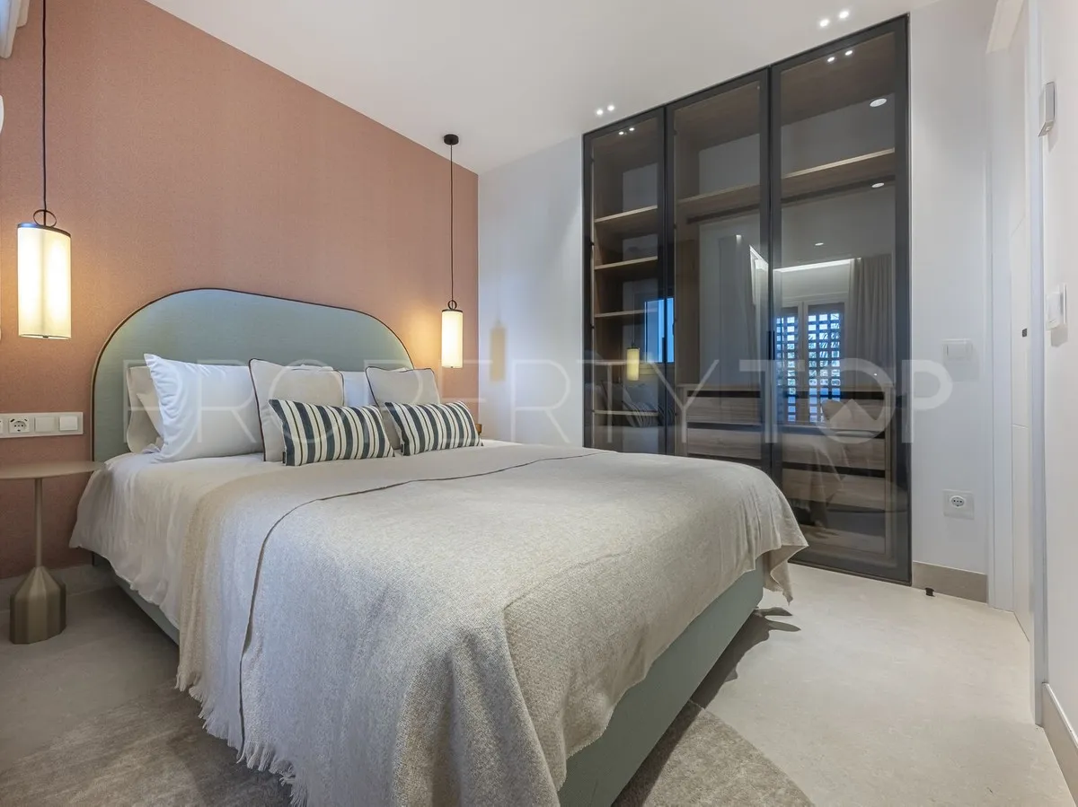 Apartamento de 3 dormitorios a la venta en Marbella Golden Mile