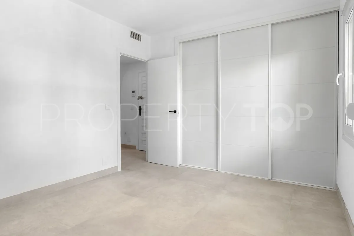 For sale Nueva Andalucia ground floor apartment