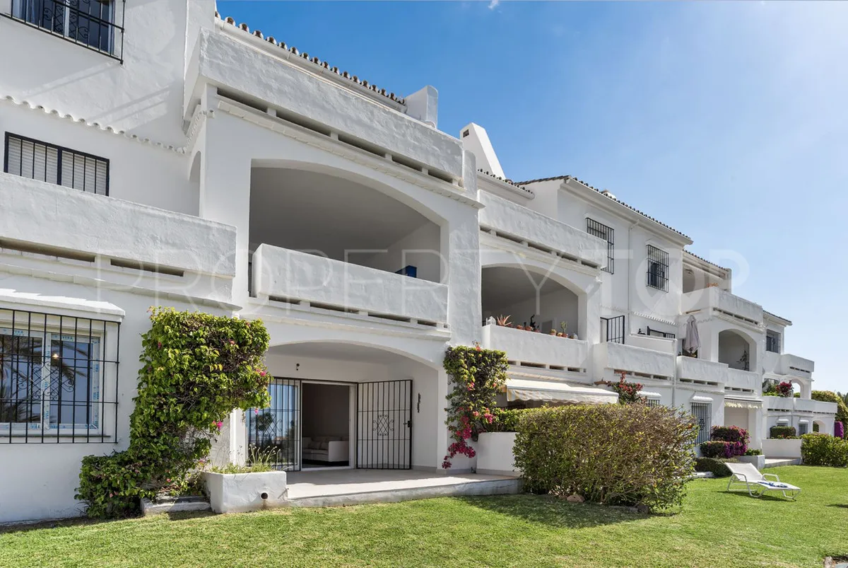 For sale Nueva Andalucia ground floor apartment
