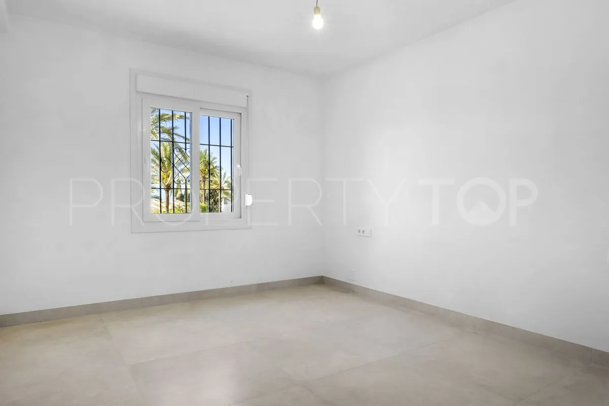 For sale Nueva Andalucia ground floor apartment