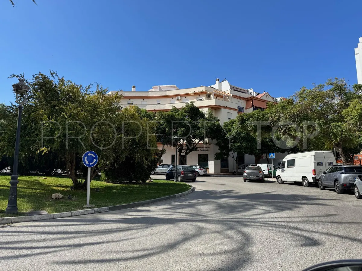 Penthouse for sale in Estepona Hills with 4 bedrooms
