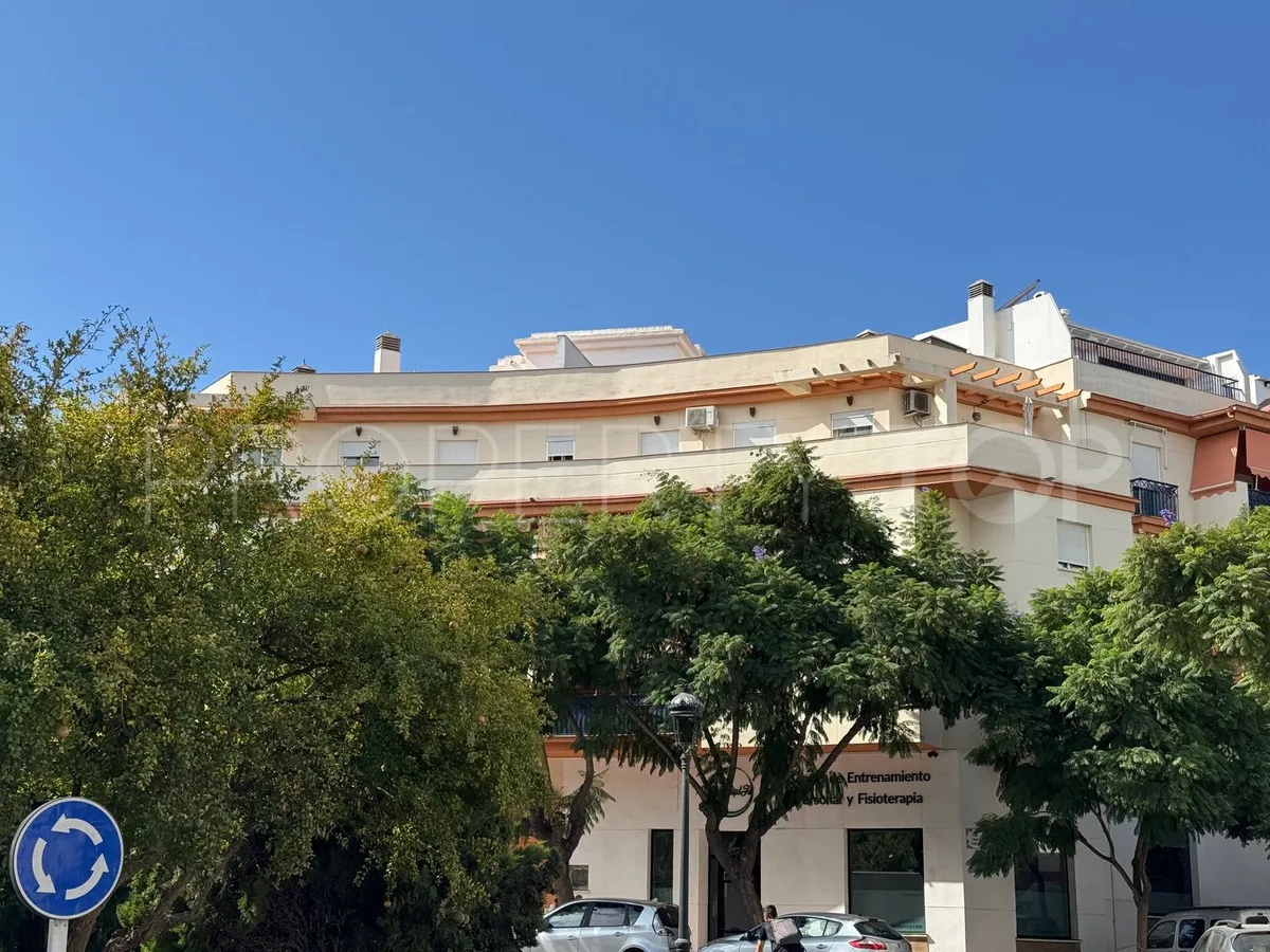 Penthouse for sale in Estepona Hills with 4 bedrooms