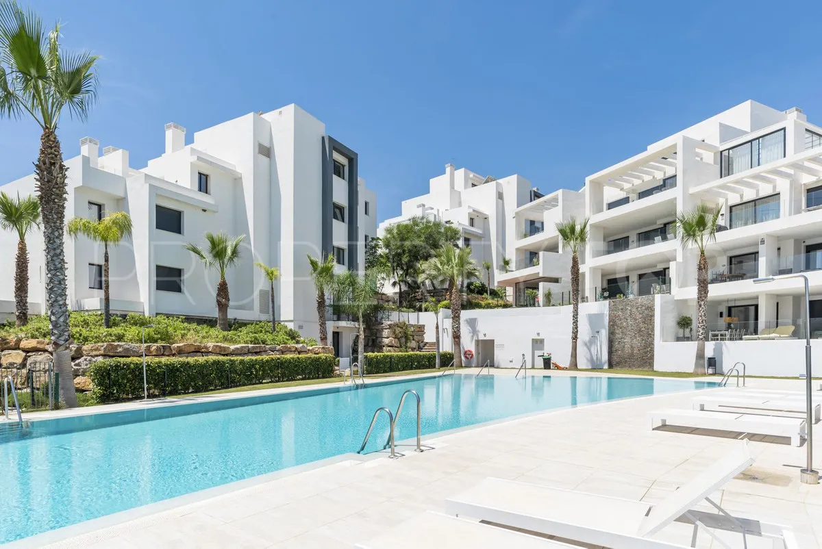 For sale ground floor apartment in Estepona Hills