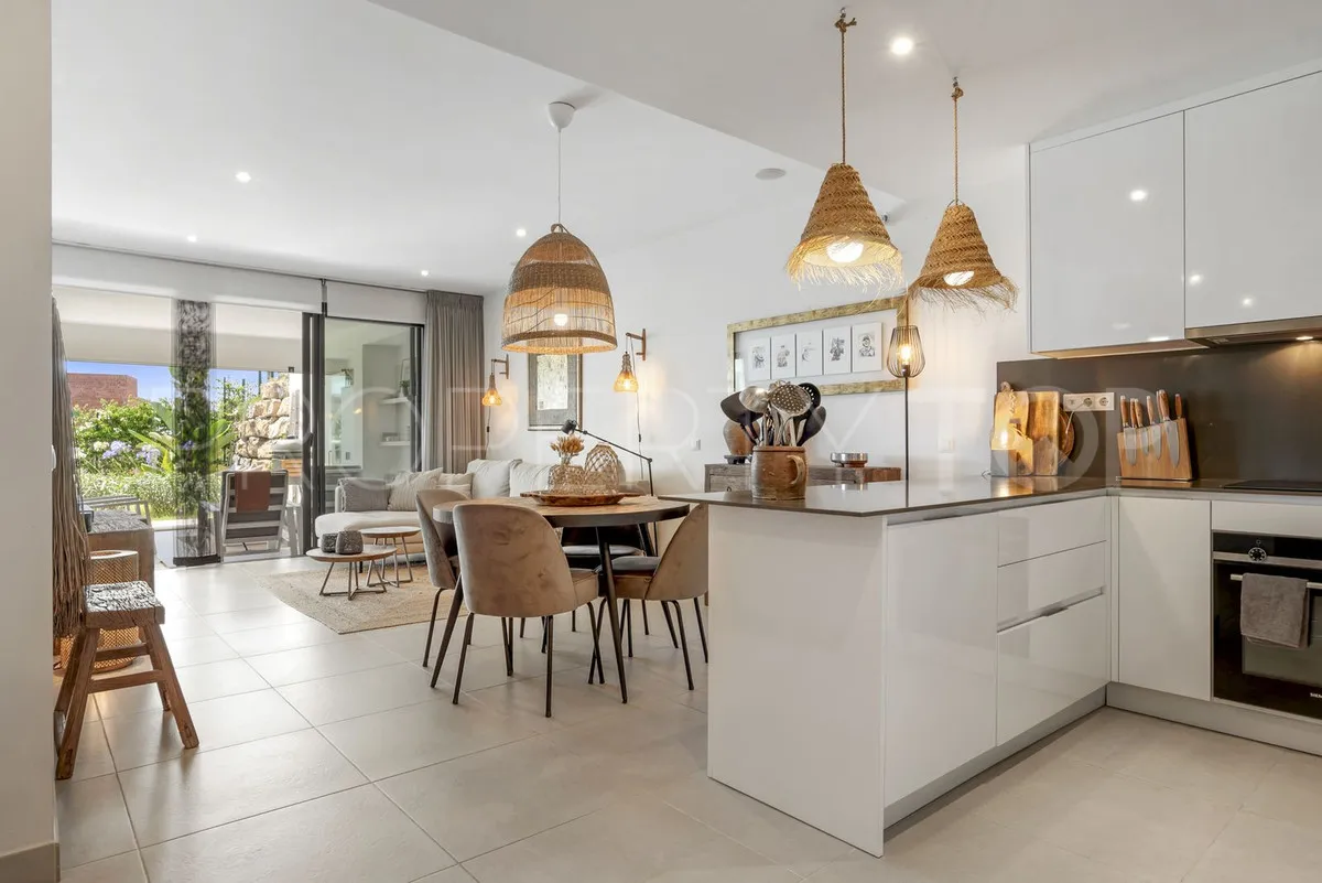 For sale ground floor apartment in Estepona Hills