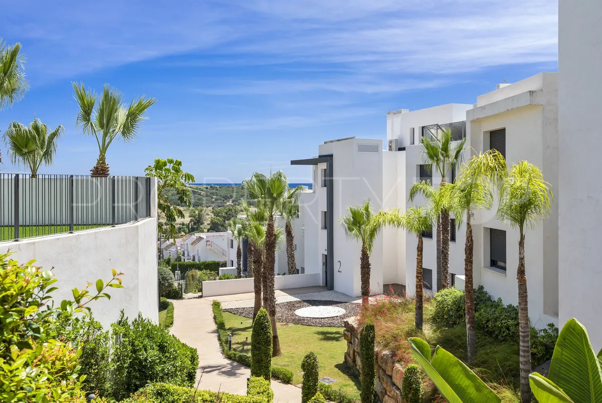 For sale ground floor apartment in Estepona Hills