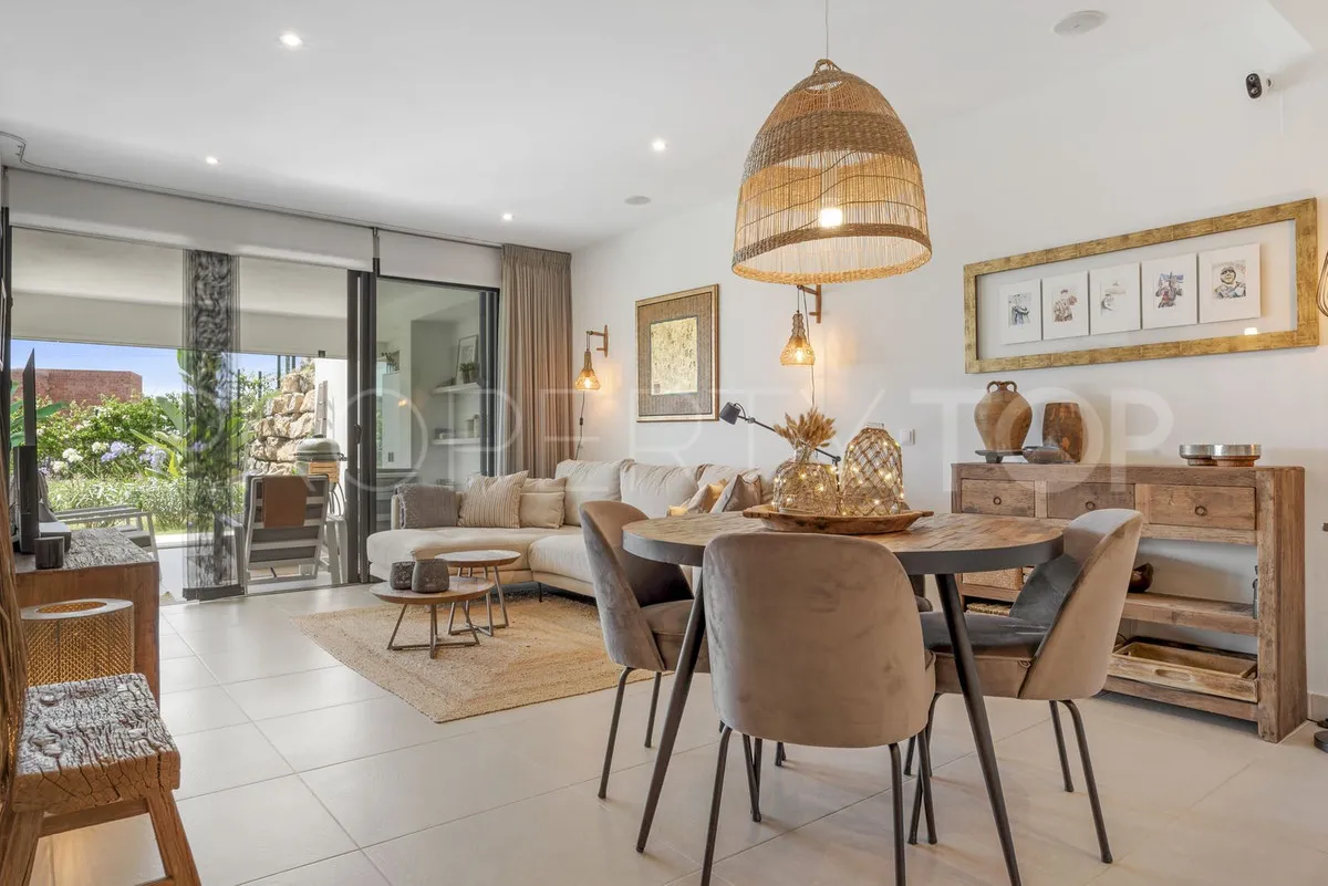 For sale ground floor apartment in Estepona Hills