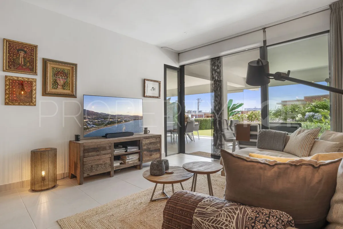 For sale ground floor apartment in Estepona Hills