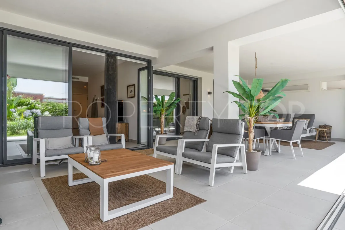 For sale ground floor apartment in Estepona Hills