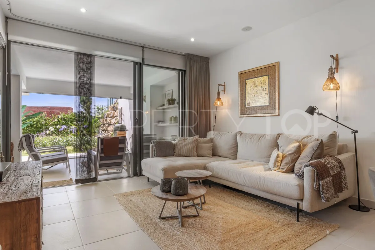 For sale ground floor apartment in Estepona Hills