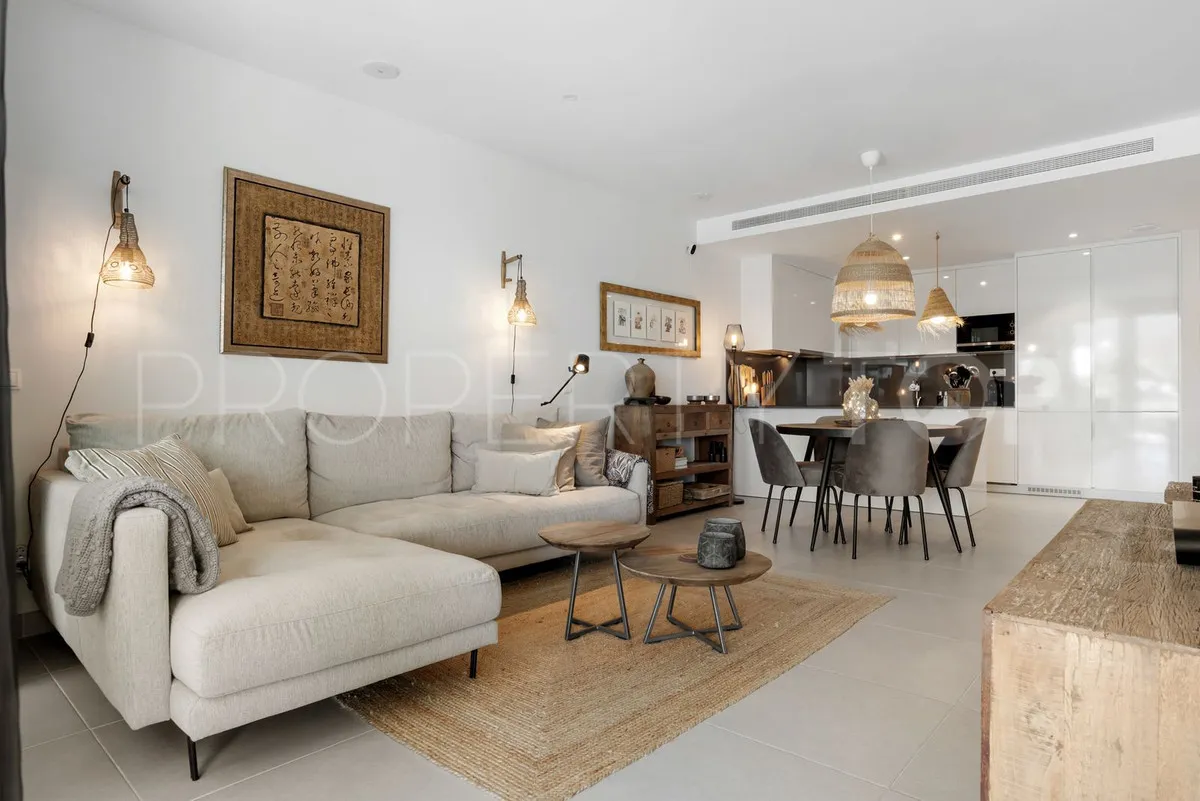 For sale ground floor apartment in Estepona Hills