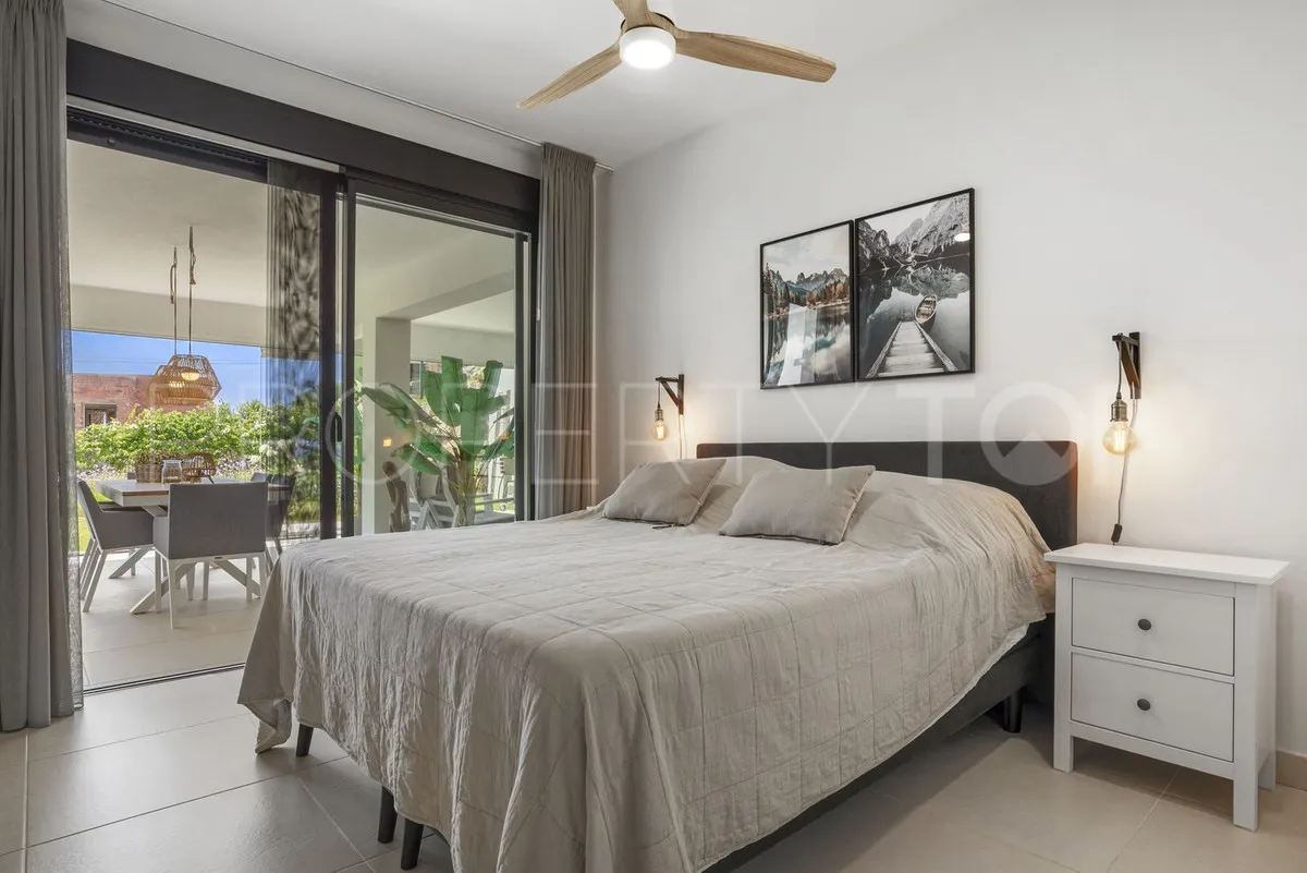 For sale ground floor apartment in Estepona Hills