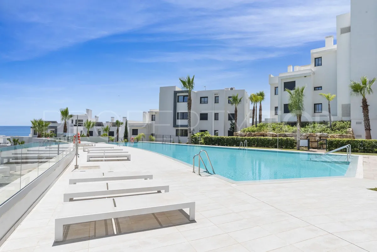 For sale ground floor apartment in Estepona Hills
