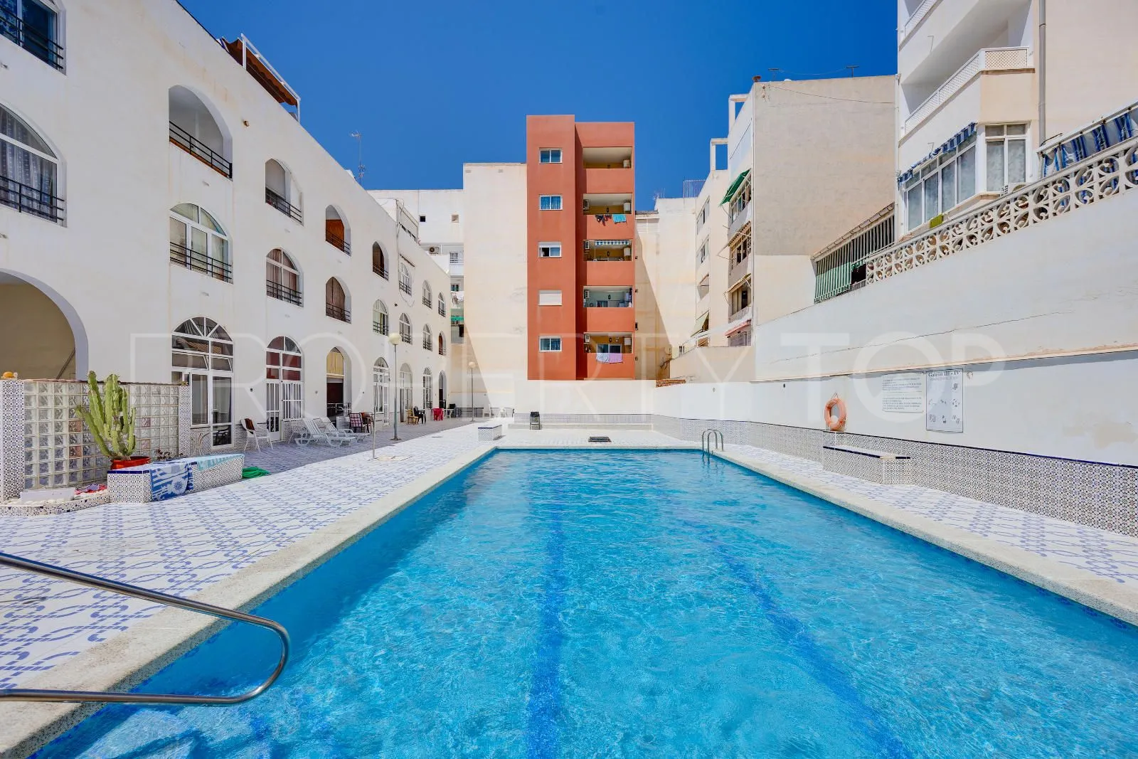 Se vende apartamento en Torrevieja con 1 dormitorio