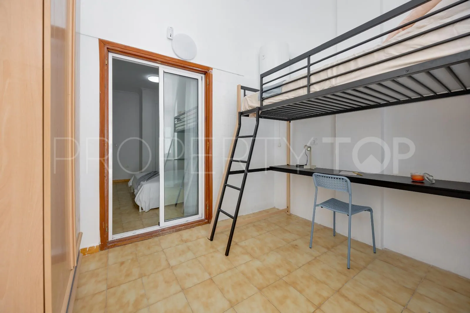 Se vende apartamento en Torrevieja con 1 dormitorio