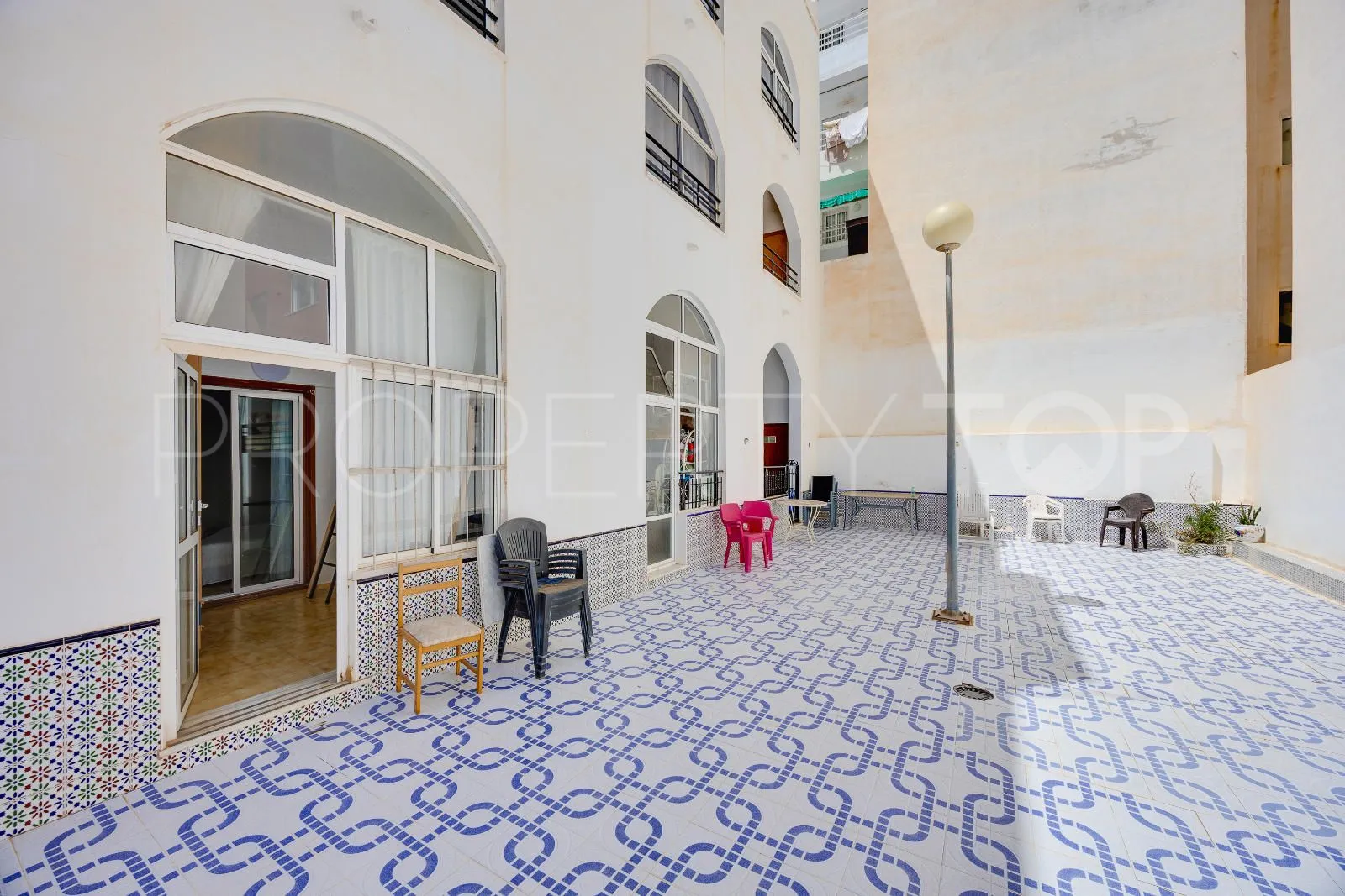 Se vende apartamento en Torrevieja con 1 dormitorio
