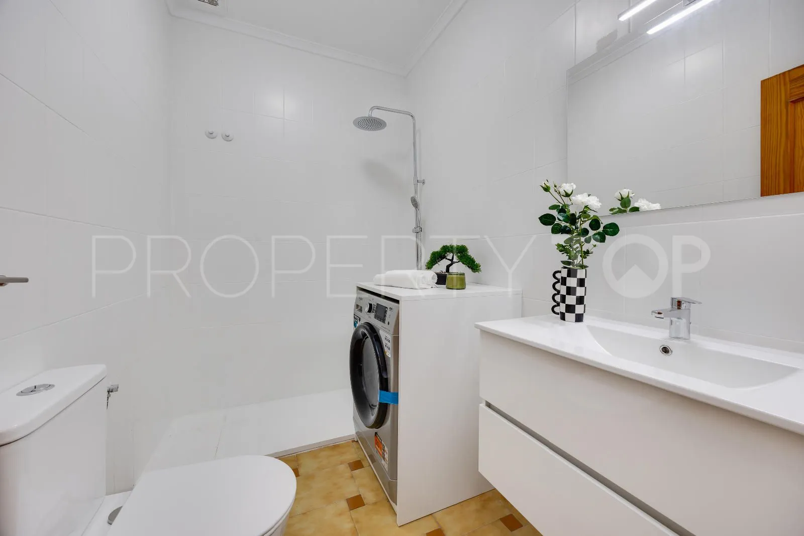 Se vende apartamento en Torrevieja con 1 dormitorio