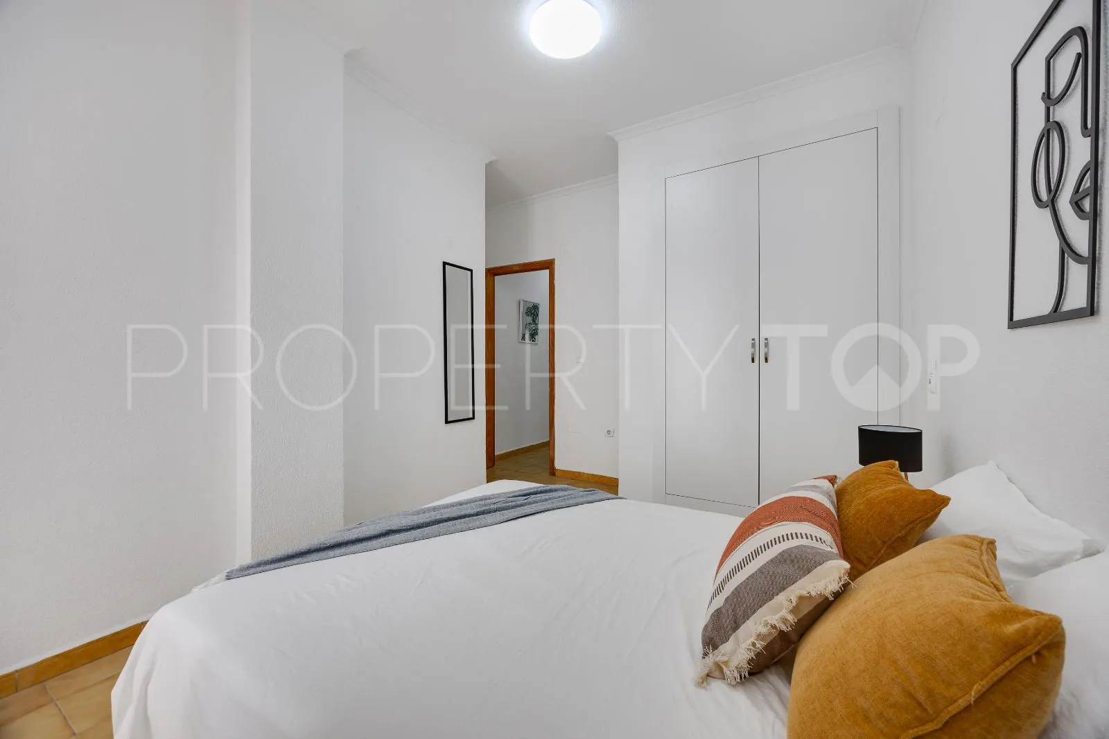Se vende apartamento en Torrevieja con 1 dormitorio