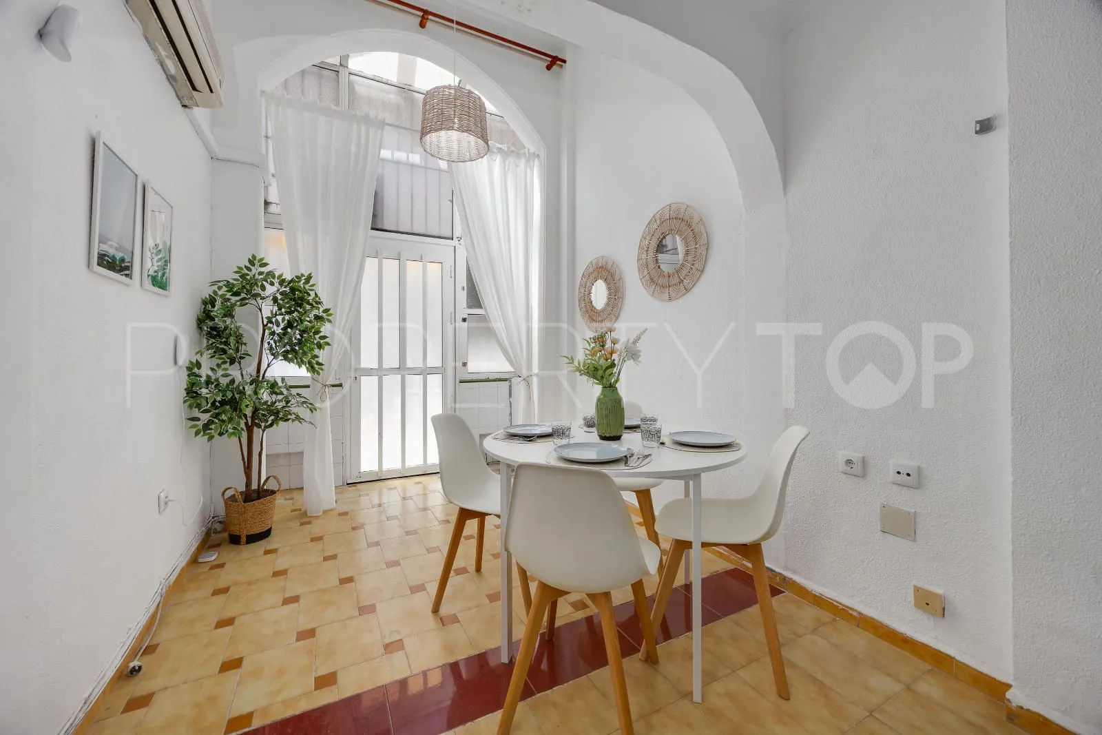 Se vende apartamento en Torrevieja con 1 dormitorio