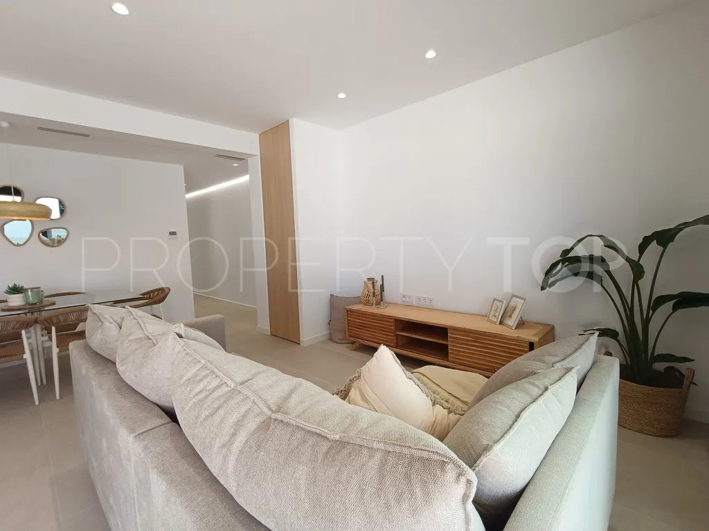 Buy villa with 3 bedrooms in El Chaparral
