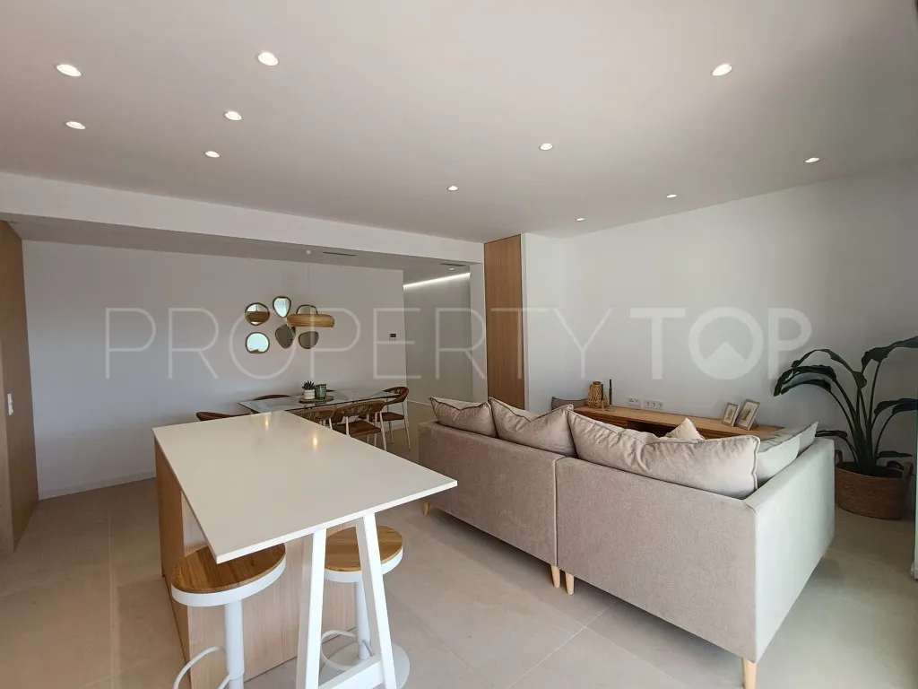 Buy villa with 3 bedrooms in El Chaparral