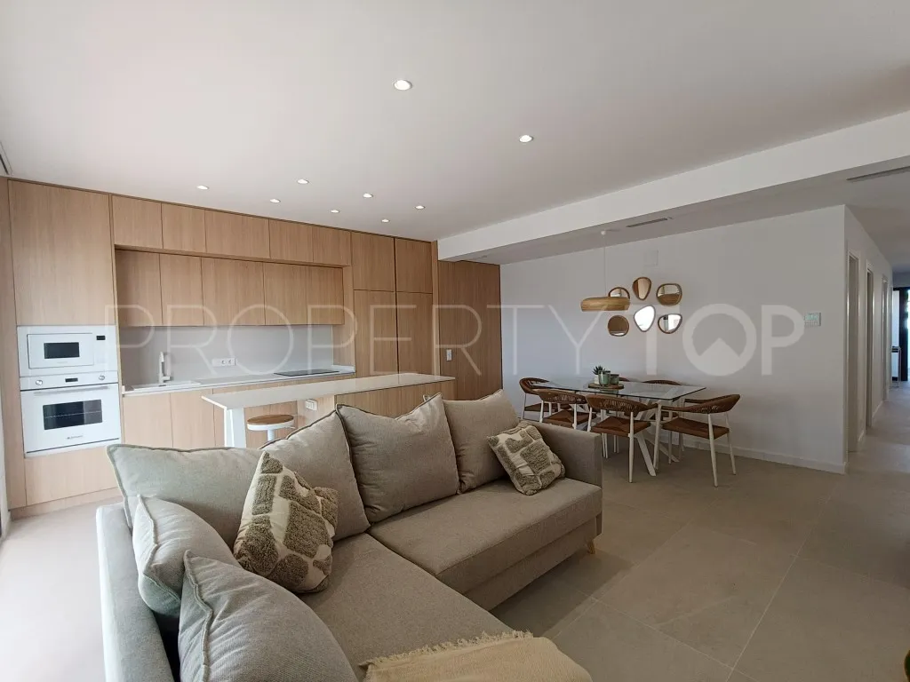 Buy villa with 3 bedrooms in El Chaparral