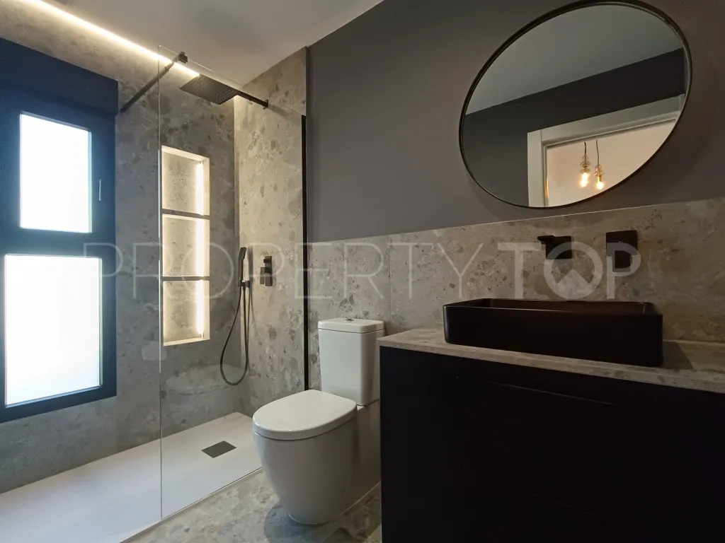 Buy villa with 3 bedrooms in El Chaparral