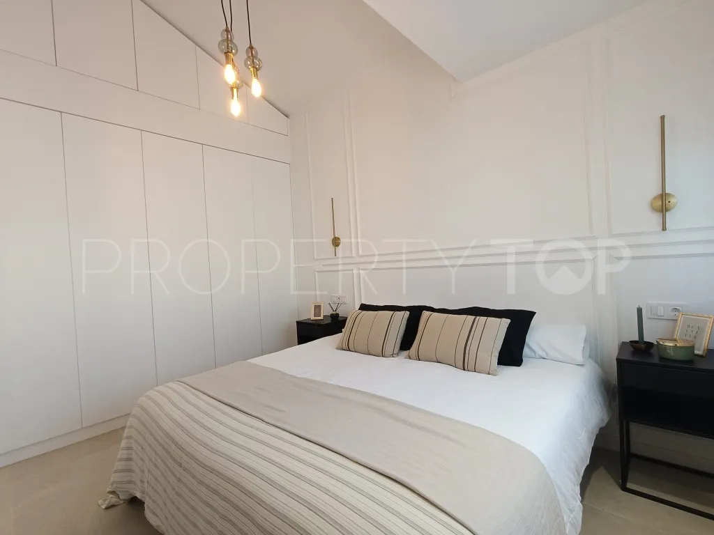 Buy villa with 3 bedrooms in El Chaparral