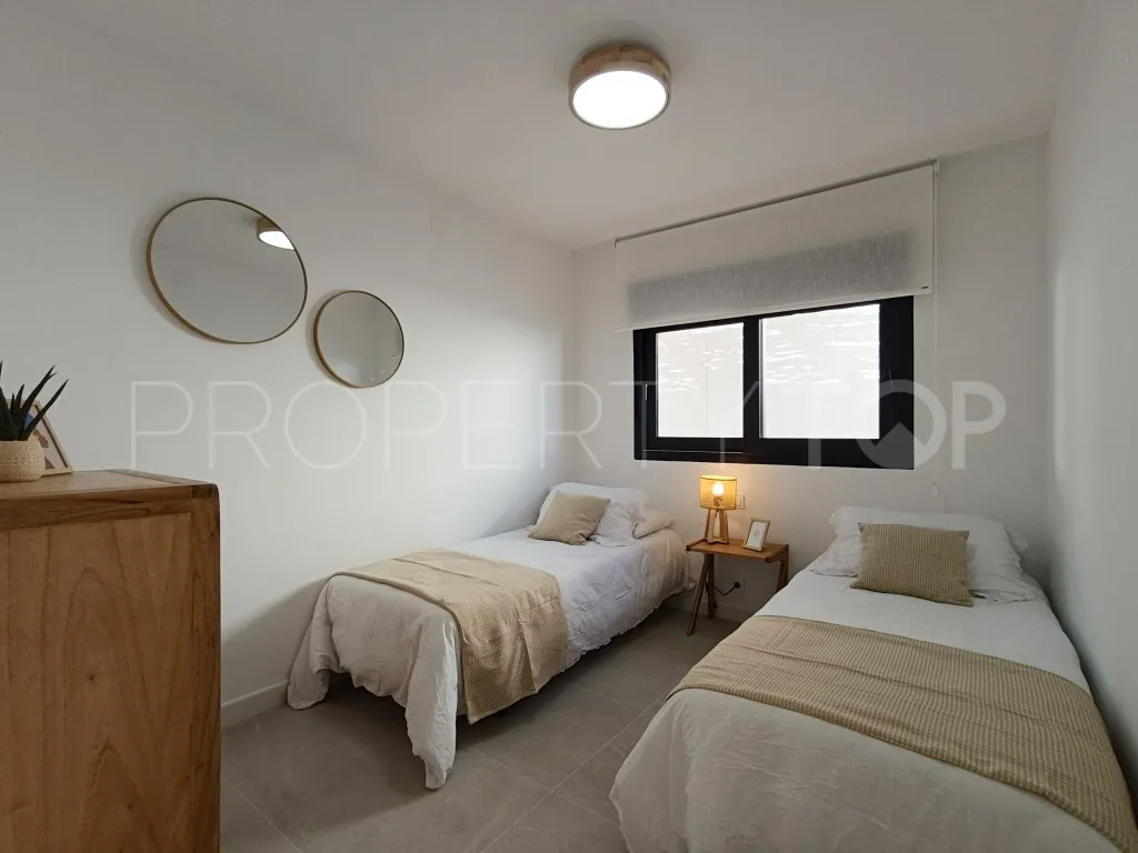 Buy villa with 3 bedrooms in El Chaparral