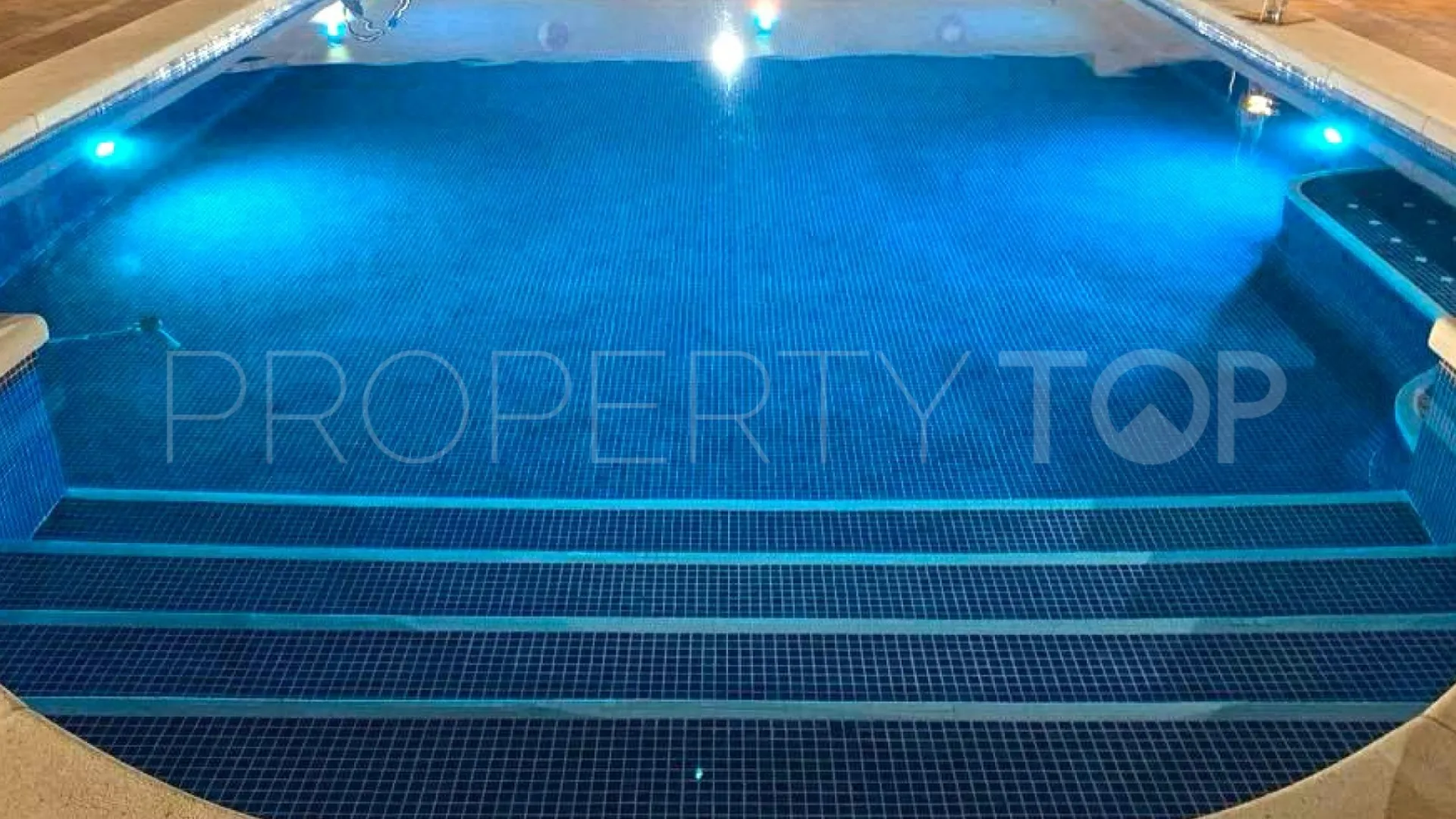 Villa for sale in Los Balcones with 6 bedrooms