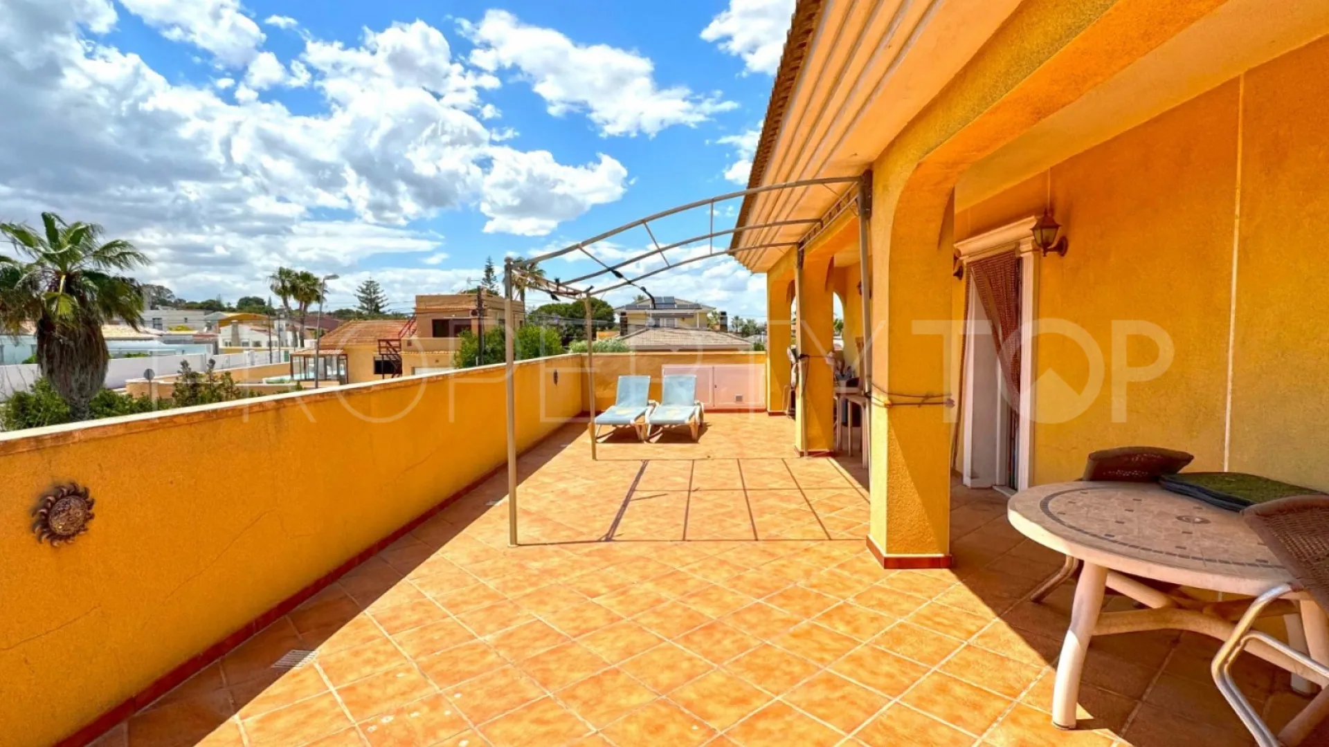 Villa for sale in Los Balcones with 6 bedrooms