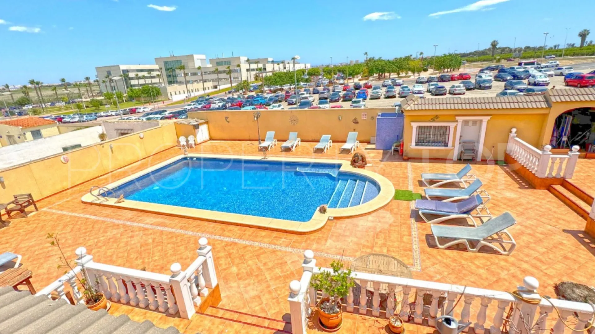 Villa for sale in Los Balcones with 6 bedrooms