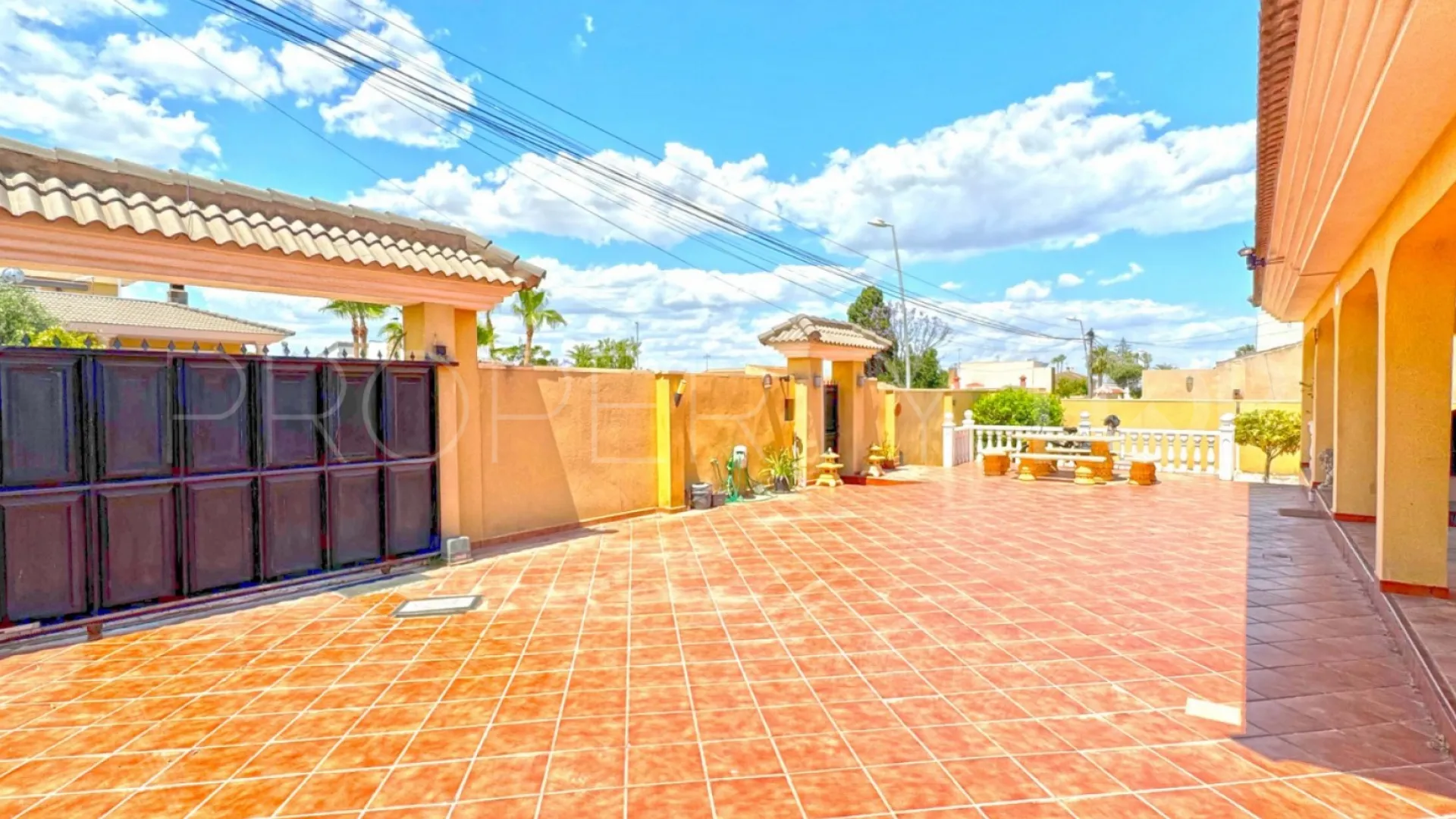 Villa for sale in Los Balcones with 6 bedrooms