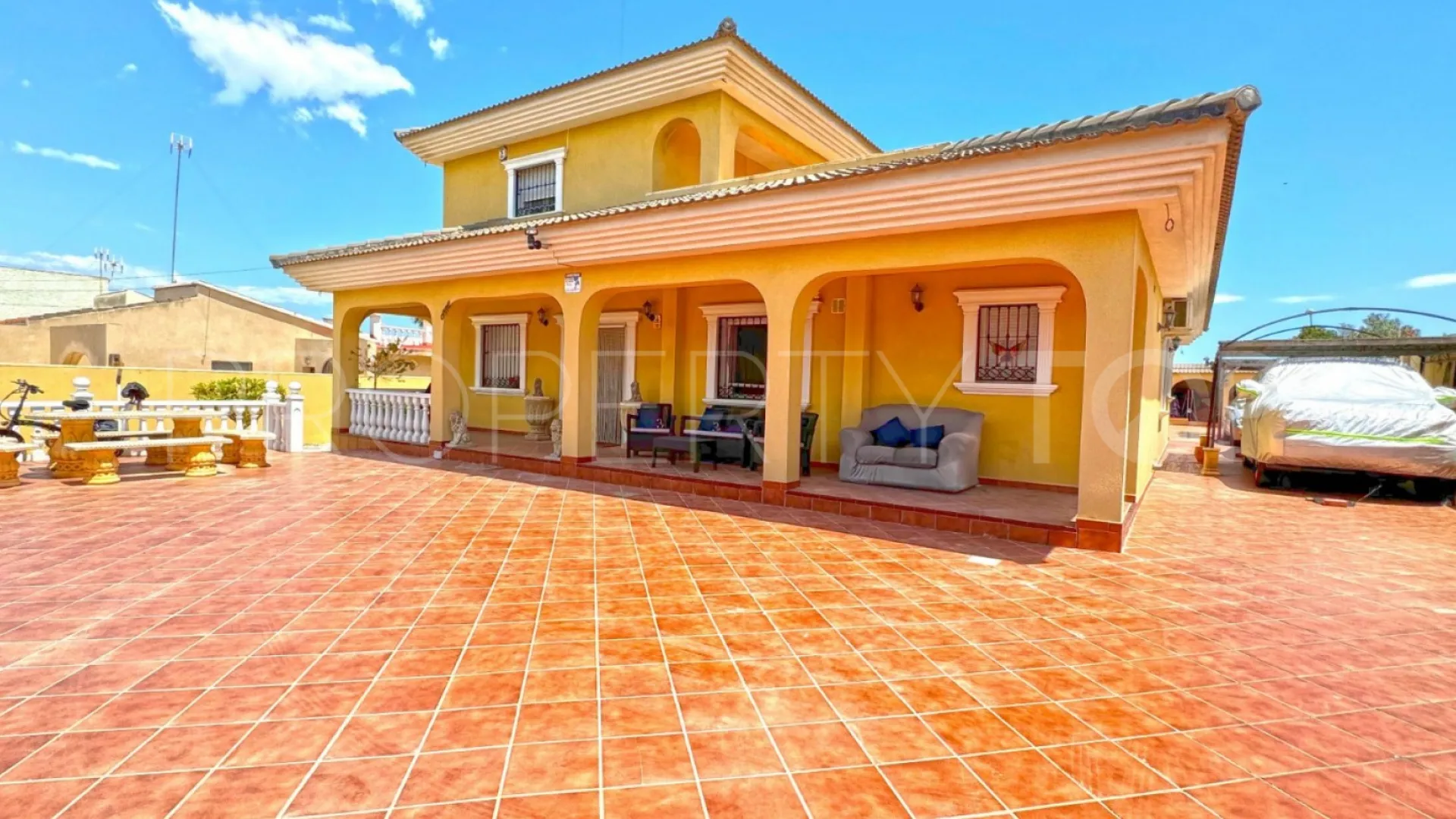 Villa for sale in Los Balcones with 6 bedrooms