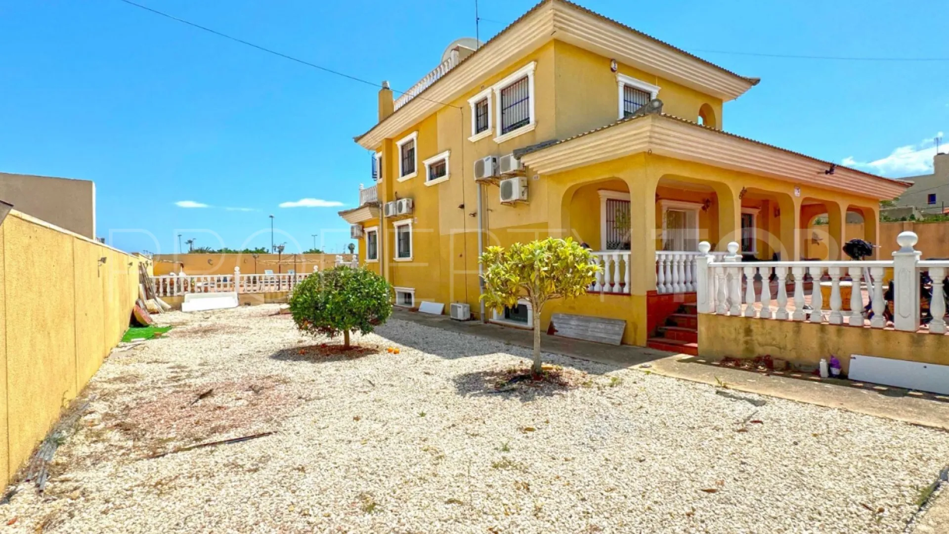 Villa for sale in Los Balcones with 6 bedrooms