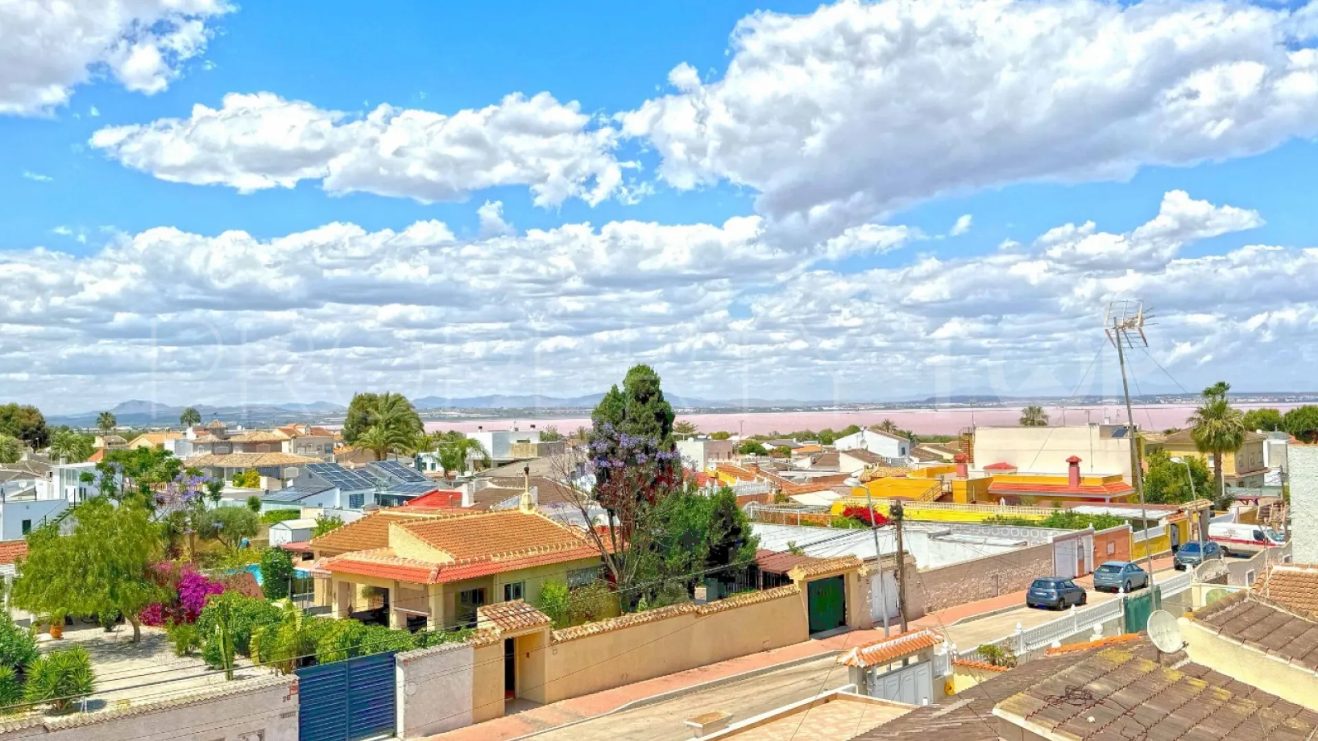 Villa for sale in Los Balcones with 6 bedrooms