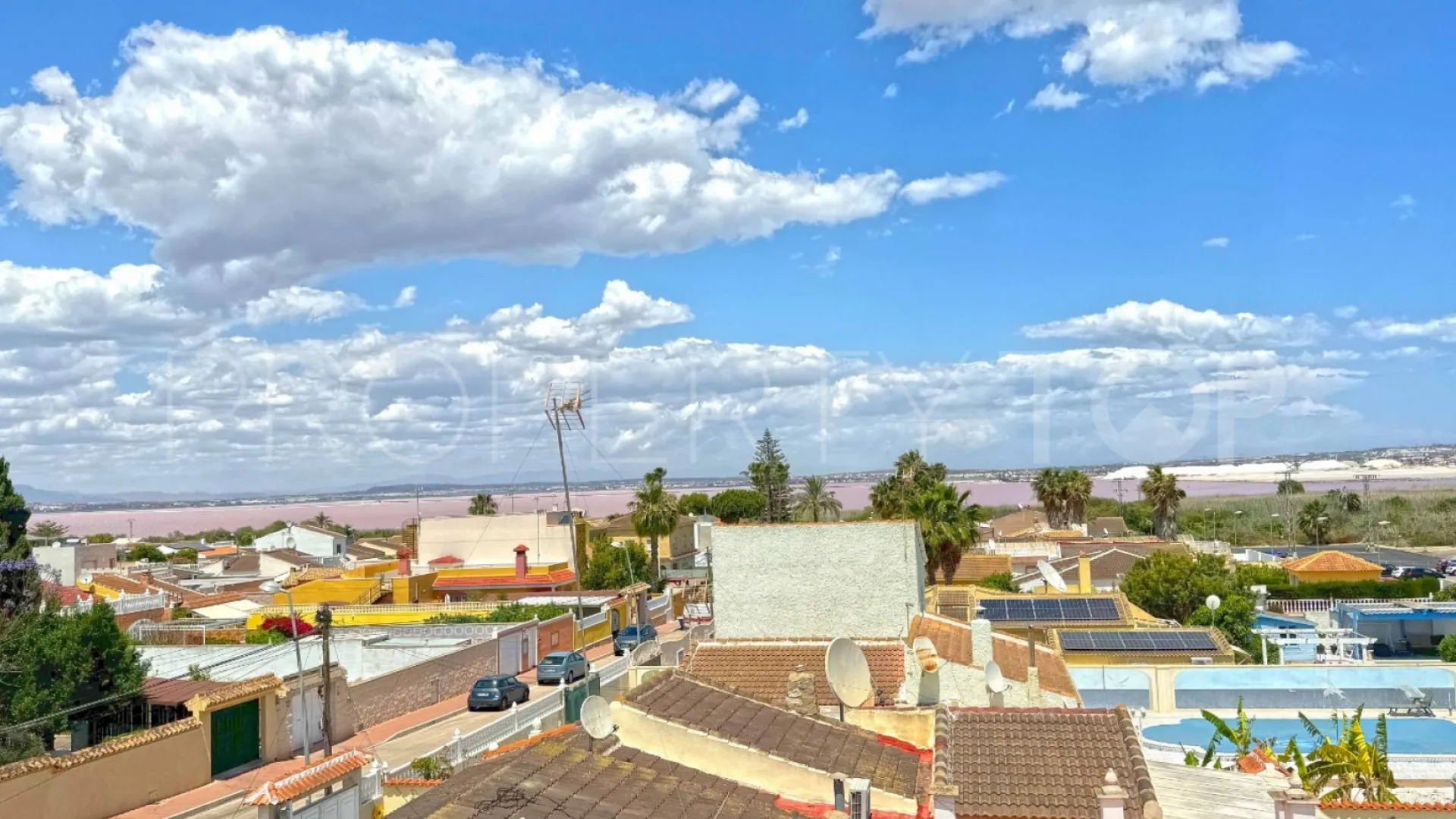 Villa for sale in Los Balcones with 6 bedrooms