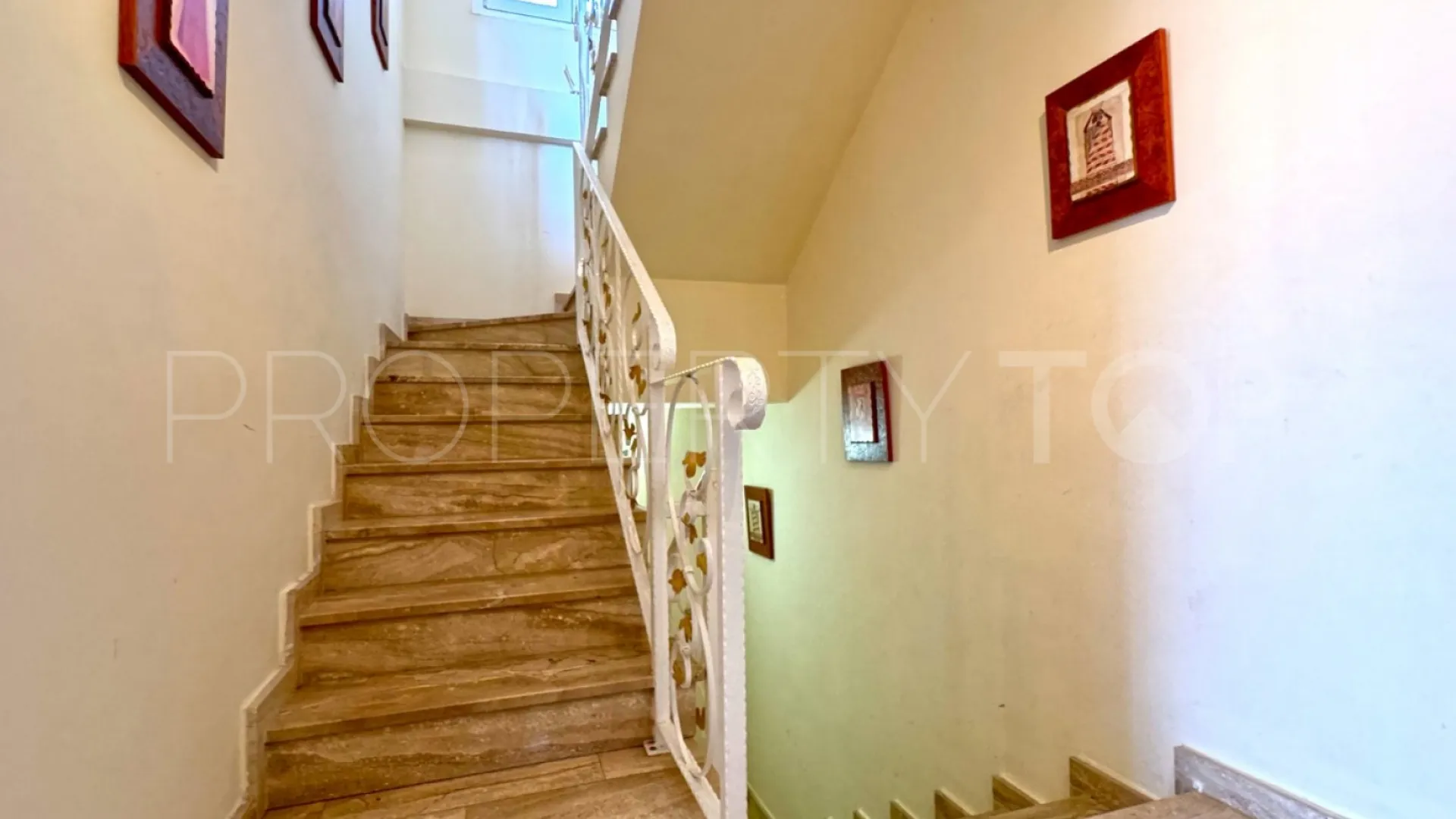 Villa for sale in Los Balcones with 6 bedrooms