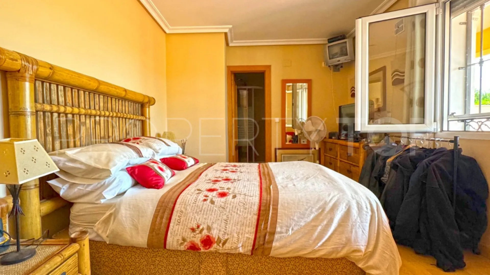 Villa for sale in Los Balcones with 6 bedrooms