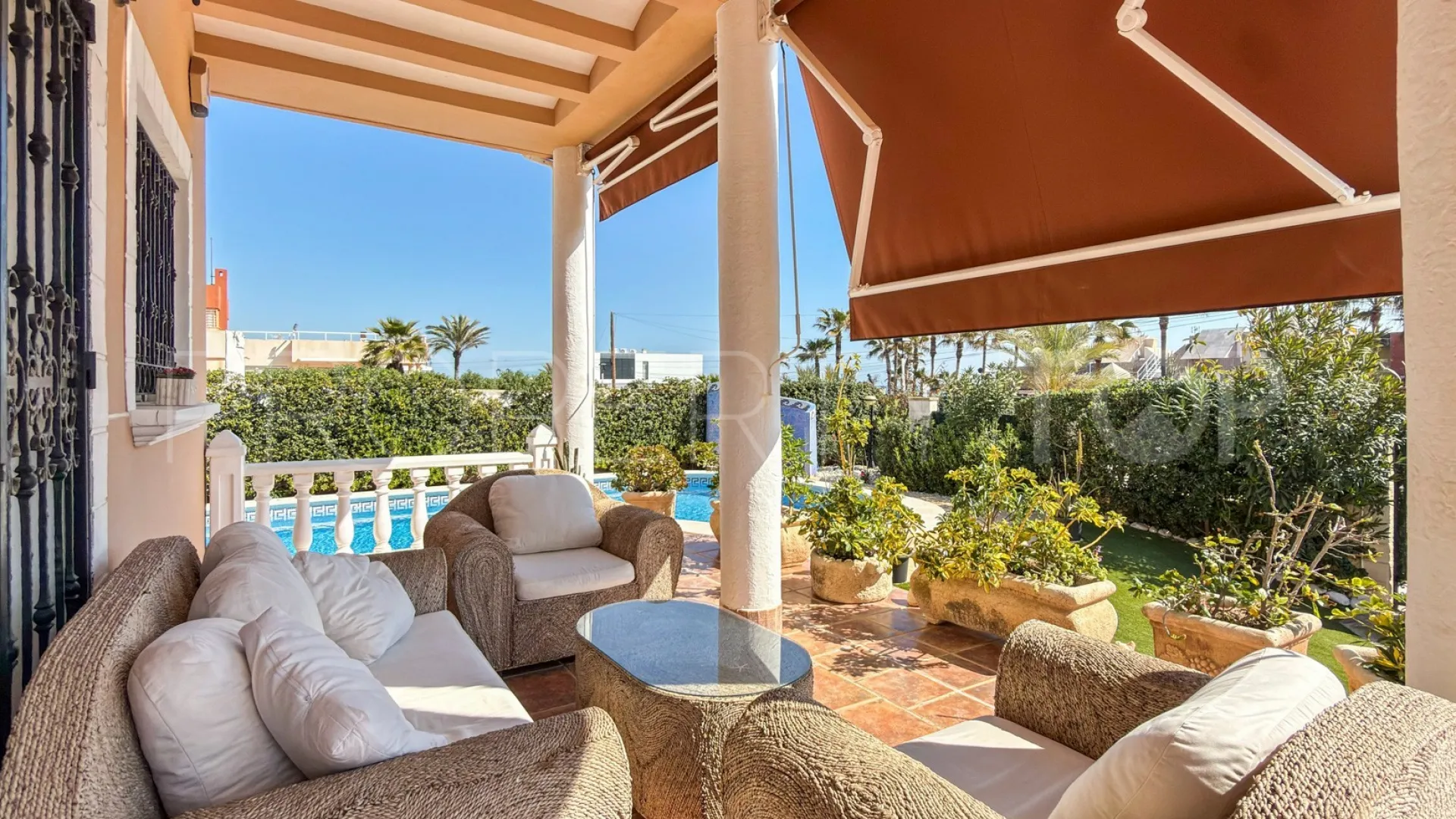 La Mata, villa en venta