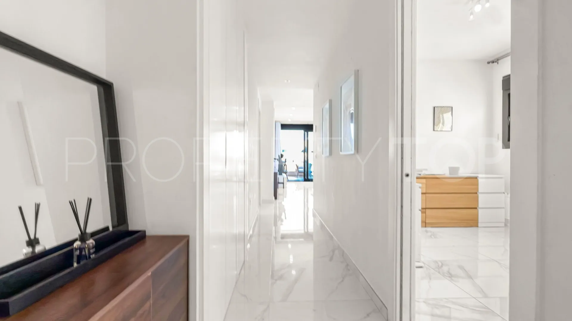 Apartment for sale in Los Altos de Marbella